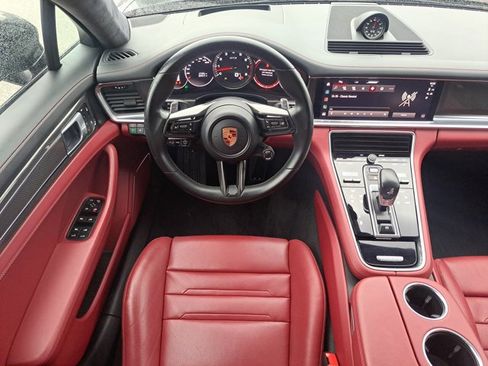 Certified 2023 Porsche Panamera GTS image 17