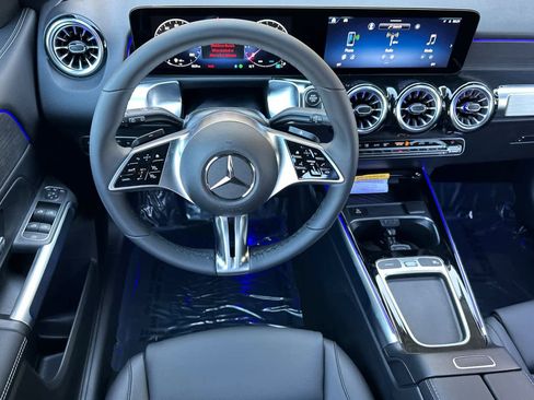 New 2026 Mercedes-Benz GLB 250 image 13