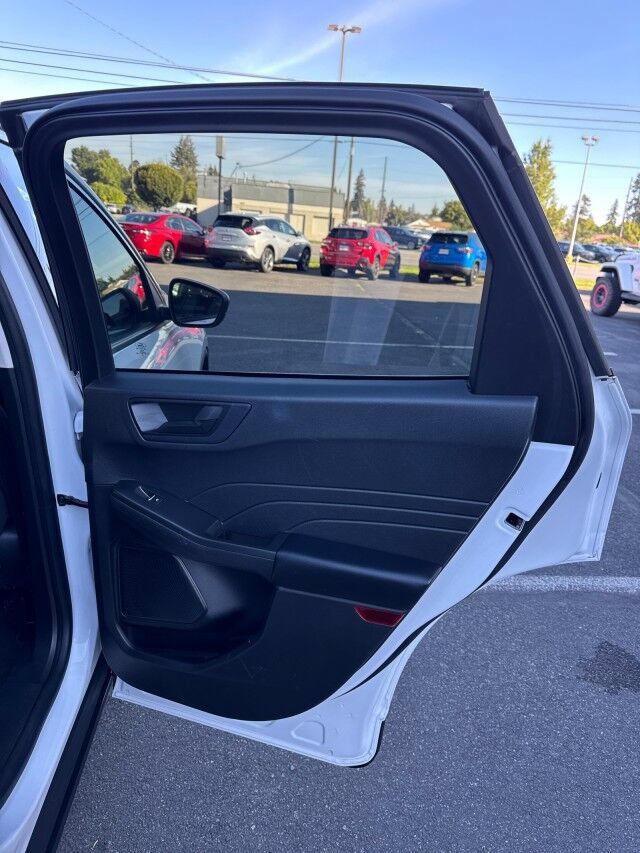 Used 2022 Ford Escape SE w/ Convenience Package AWD/4WD image 14
