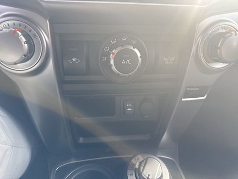 Used 2015 Toyota 4Runner SR5 image 11