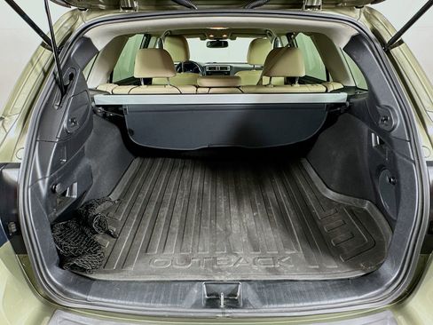 Used 2016 Subaru Outback 3.6R Limited AWD/4WD image 30