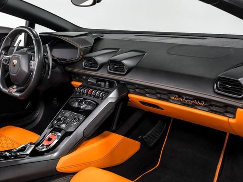 Used 2017 Lamborghini Huracan LP 580-2 RWD image 30
