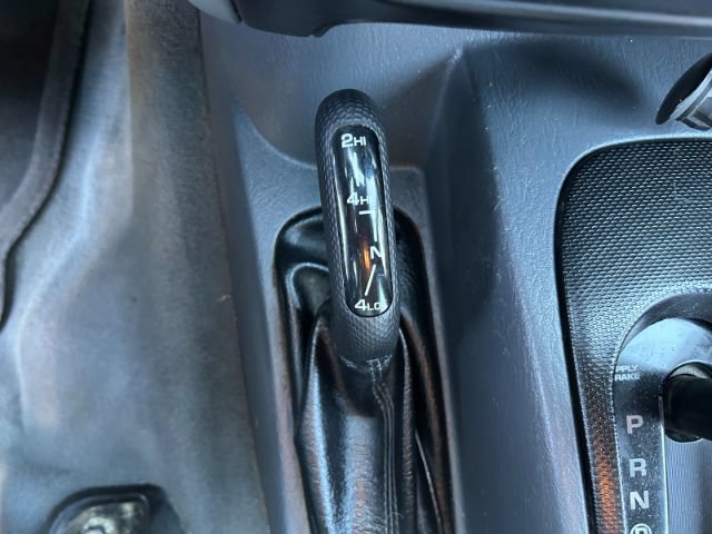 Used 2006 Jeep Liberty Sport AWD/4WD image 21