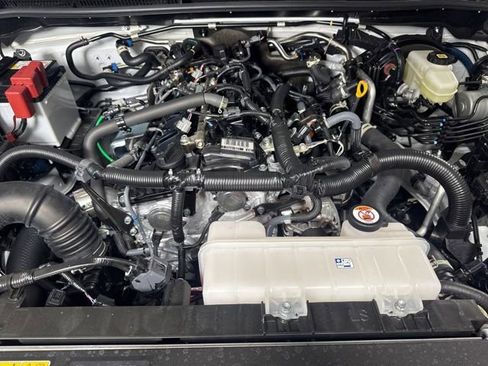 Used 2026 Toyota 4Runner SR5 AWD/4WD image 9