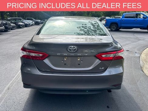 Used 2018 Toyota Camry LE FWD image 14