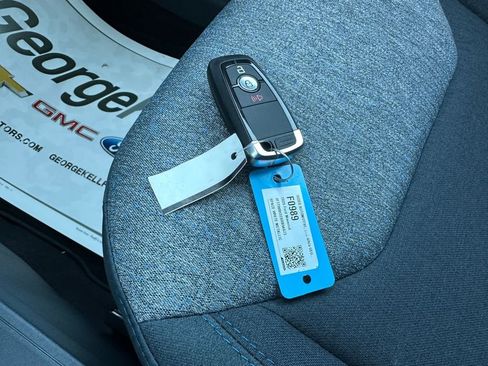 New 2025 Ford Maverick XLT image 19