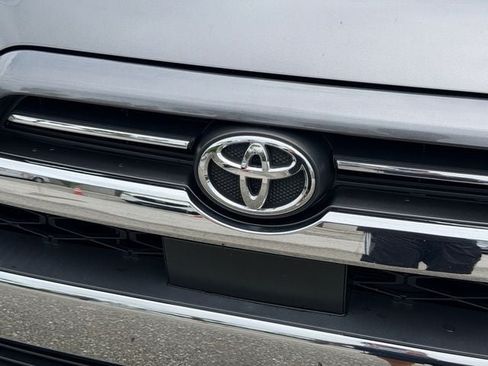 Used 2023 Toyota 4Runner Limited RWD image 3