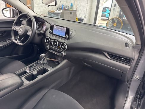 Used 2024 Nissan Sentra S image 45