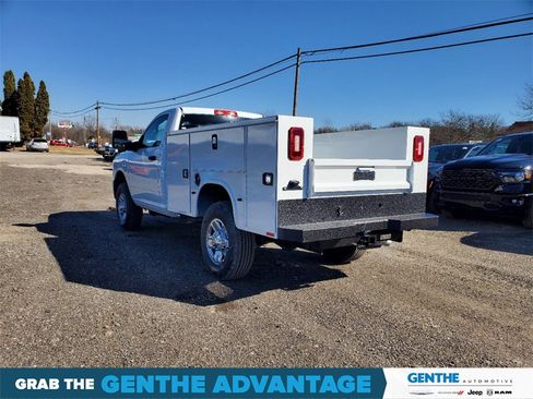 New 2024 RAM 2500 Tradesman w/ Chrome Appearance Group image 3