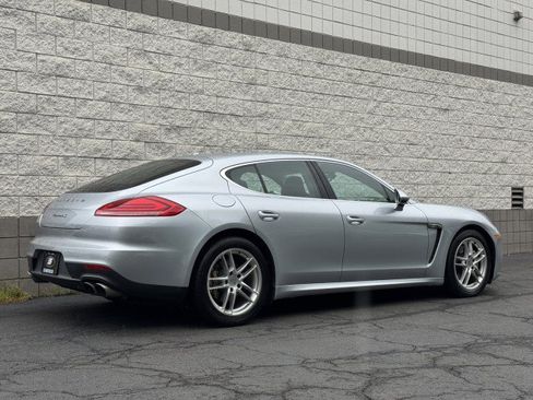Used 2014 Porsche Panamera S RWD image 16