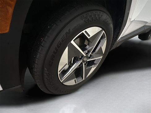 Certified 2025 Hyundai Tucson SEL image 4