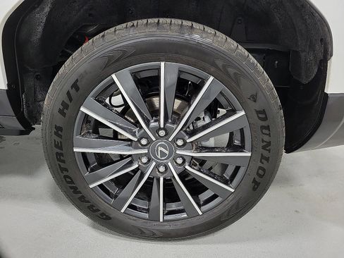 Used 2025 Lexus GX 550 w/ Accessory Package (2T) image 7