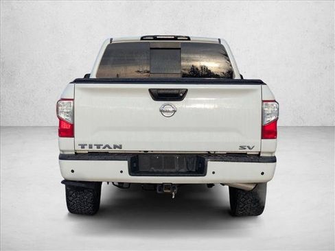 Used 2021 Nissan Titan SV w/ Accessory Utility Package image 6