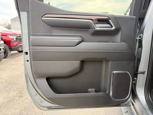 Used 2024 Chevrolet Silverado 1500 RST image 24