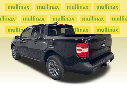 New 2025 Ford Maverick XLT image 9