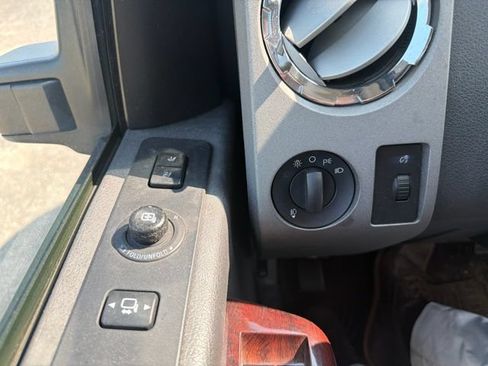 Used 2009 Ford F350 Lariat AWD/4WD image 10