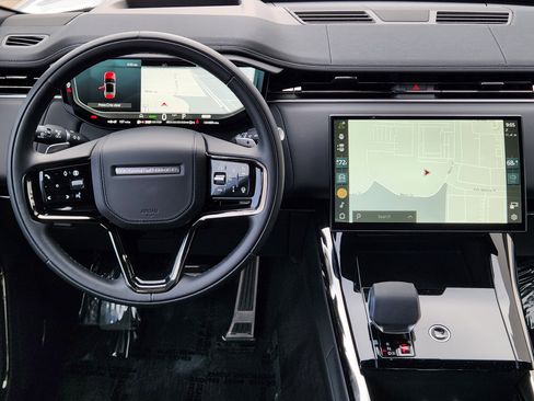 Certified 2025 Land Rover Range Rover Sport Dynamic SE image 27