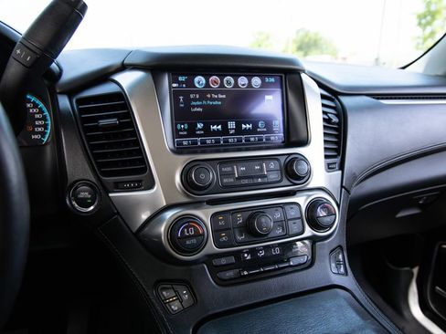 Used 2017 Chevrolet Tahoe Premier RWD image 13