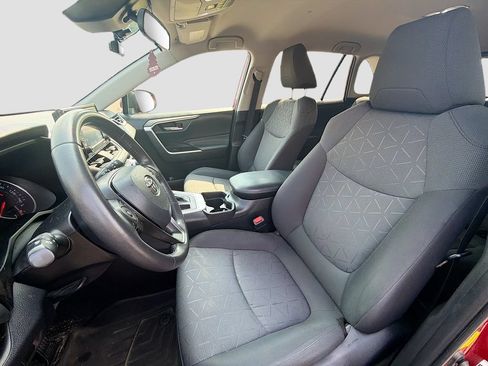 Used 2021 Toyota RAV4 XLE w/ XLE Grade Weather Package AWD/4WD image 22