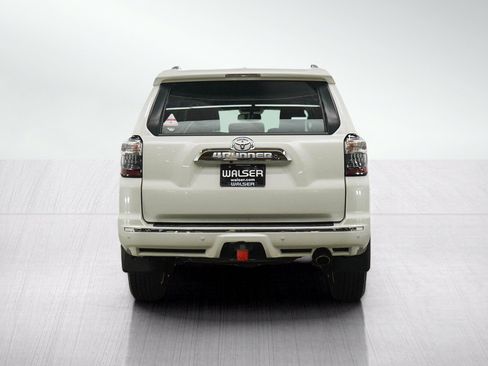 Used 2018 Toyota 4Runner Limited AWD/4WD image 4
