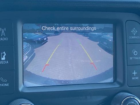 Used 2019 Jeep Wrangler Sport AWD/4WD image 15