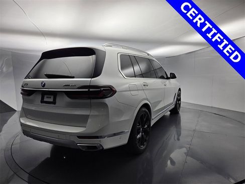 Certified 2023 BMW X7 xDrive40i w/ Premium Package image 10