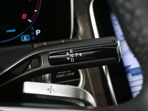 Certified 2025 Mercedes-Benz E 350 4MATIC Sedan image 15