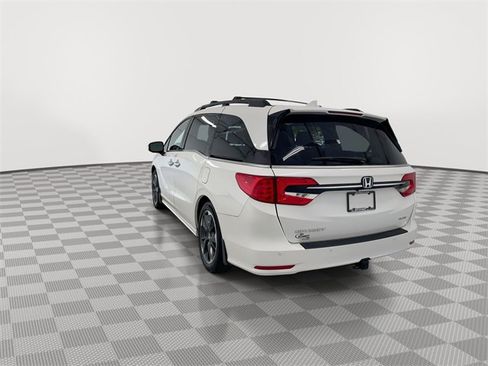 Used 2023 Honda Odyssey Elite image 8