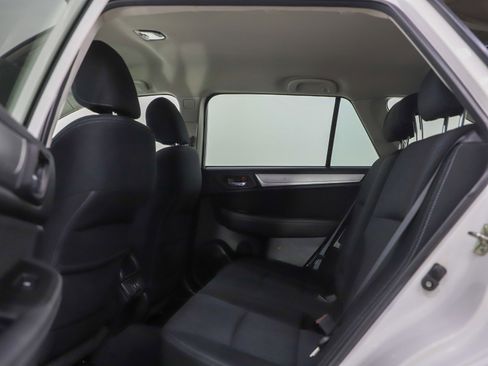 Used 2019 Subaru Outback 2.5i Premium AWD/4WD image 18