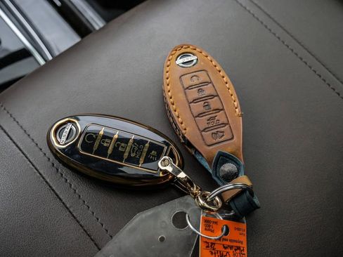 Used 2024 Nissan Armada Platinum w/ Captain's Chairs Package image 37