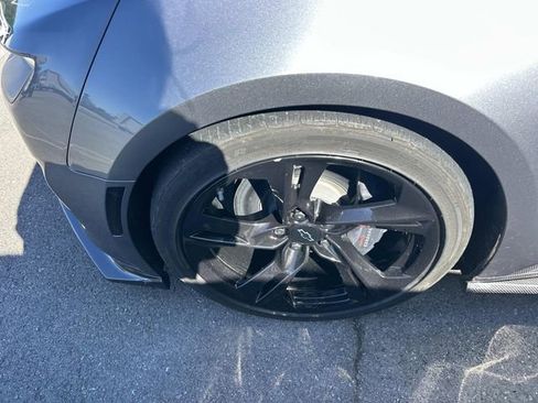 Used 2022 Chevrolet Camaro LT w/ Technology Package RWD image 10