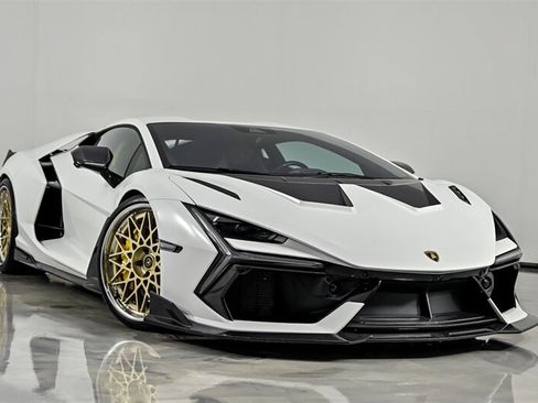 Used 2024 Lamborghini Revuelto AWD/4WD image 3