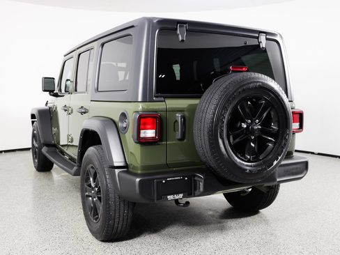 Used 2022 Jeep Wrangler Unlimited Sport AWD/4WD image 7