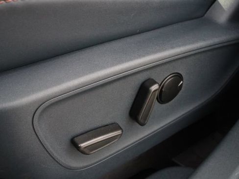 Used 2023 Ford Maverick Lariat w/ Lariat Luxury Package FWD image 3