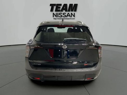 New 2026 Nissan Kicks SR w/ SR Premium Package AWD/4WD image 5