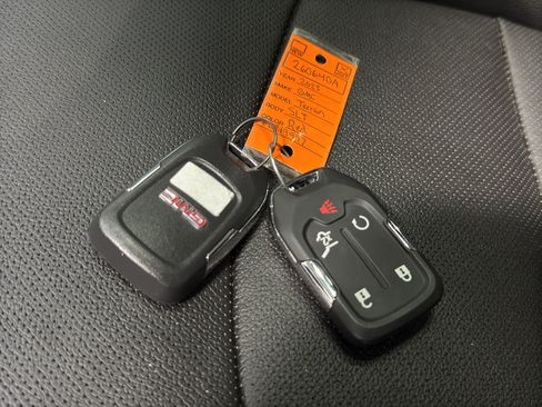 Used 2023 GMC Terrain SLT w/ Elevation Edition AWD/4WD image 42