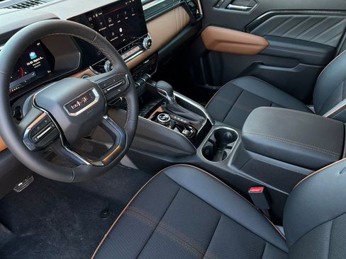 New 2026 GMC Canyon AT4 w/ LPO, Off Road Lift Package AWD/4WD image 9