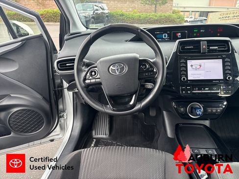Certified 2020 Toyota Prius Prime LE FWD image 21