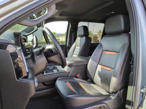 Used 2024 GMC Sierra 2500 AT4 w/ AT4 Premium Plus Package AWD/4WD image 16