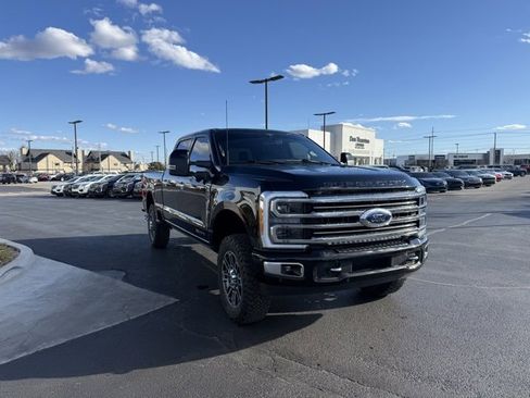 Used 2023 Ford F250 Limited w/ FX4 Off-Road Package image 4