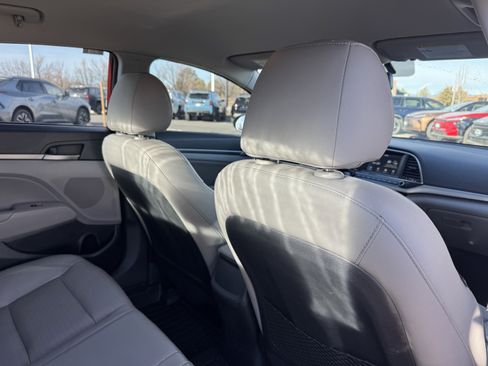 Used 2018 Hyundai Elantra Limited image 17