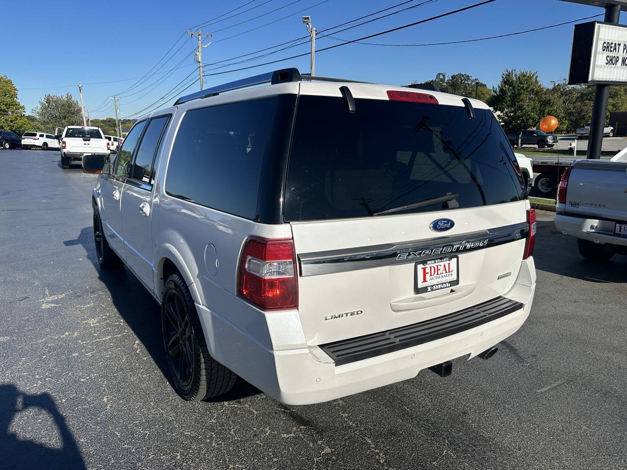 Used 2015 Ford Expedition EL Limited w/ Equipment Group 301A AWD/4WD image 2