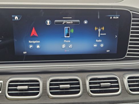 Certified 2026 Mercedes-Benz GLS 450 4MATIC image 17