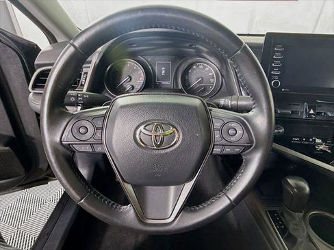 Certified 2022 Toyota Camry SE FWD image 19