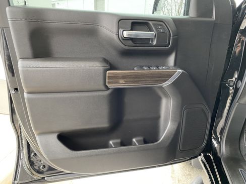 Used 2021 Chevrolet Silverado 1500 RST w/ Redline Edition image 15