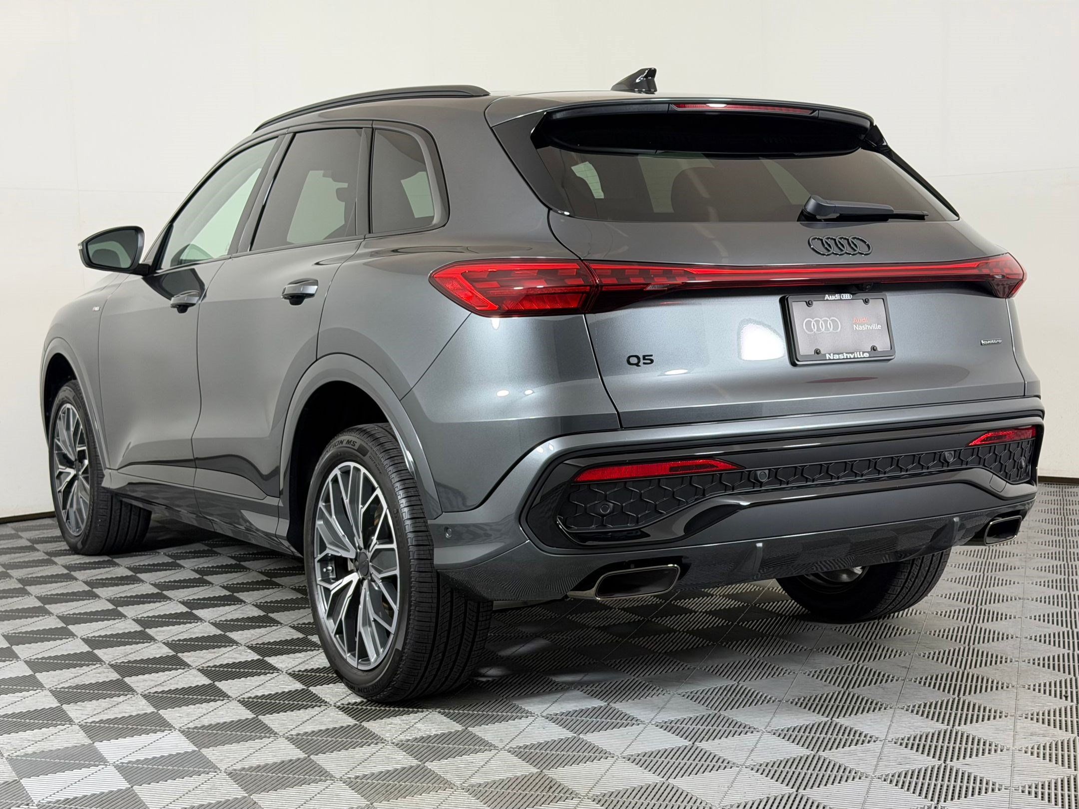 New 2026 Audi Q5 Premium Plus AWD/4WD image 3