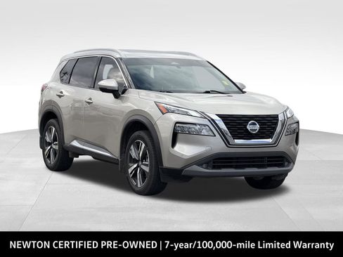 Used 2021 Nissan Rogue SL w/ Premium Package image 1