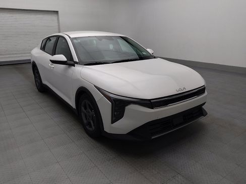 Used 2025 Kia K4 FWD image 13