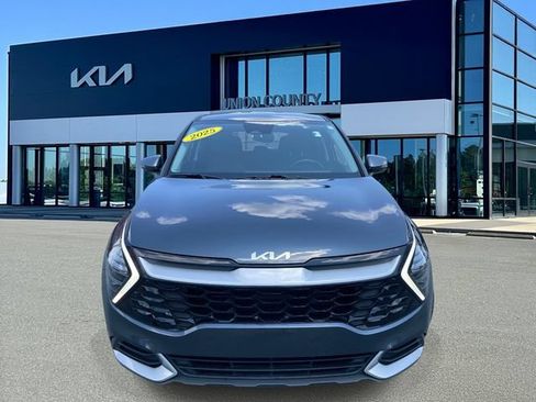 Certified 2025 Kia Sportage EX FWD image 2