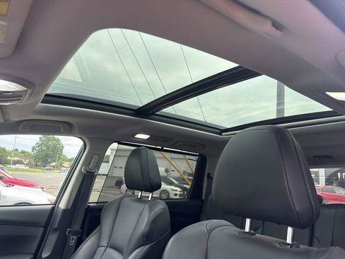 Used 2021 Subaru Ascent Limited w/ Technology Package AWD/4WD image 13